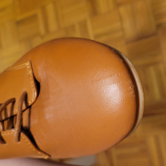 🎉MOVING SALE- EVERYTHING MUST GO BY 8/29!🎉 Fit Flop Adeola Leather Lace-ups - Picture 4 of 4